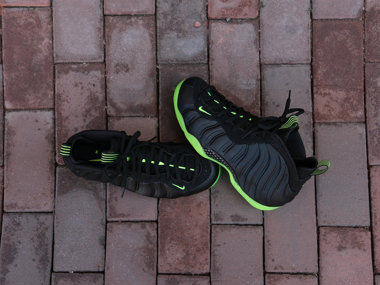 Nike Air Foamposite One "Black Volt" Collection